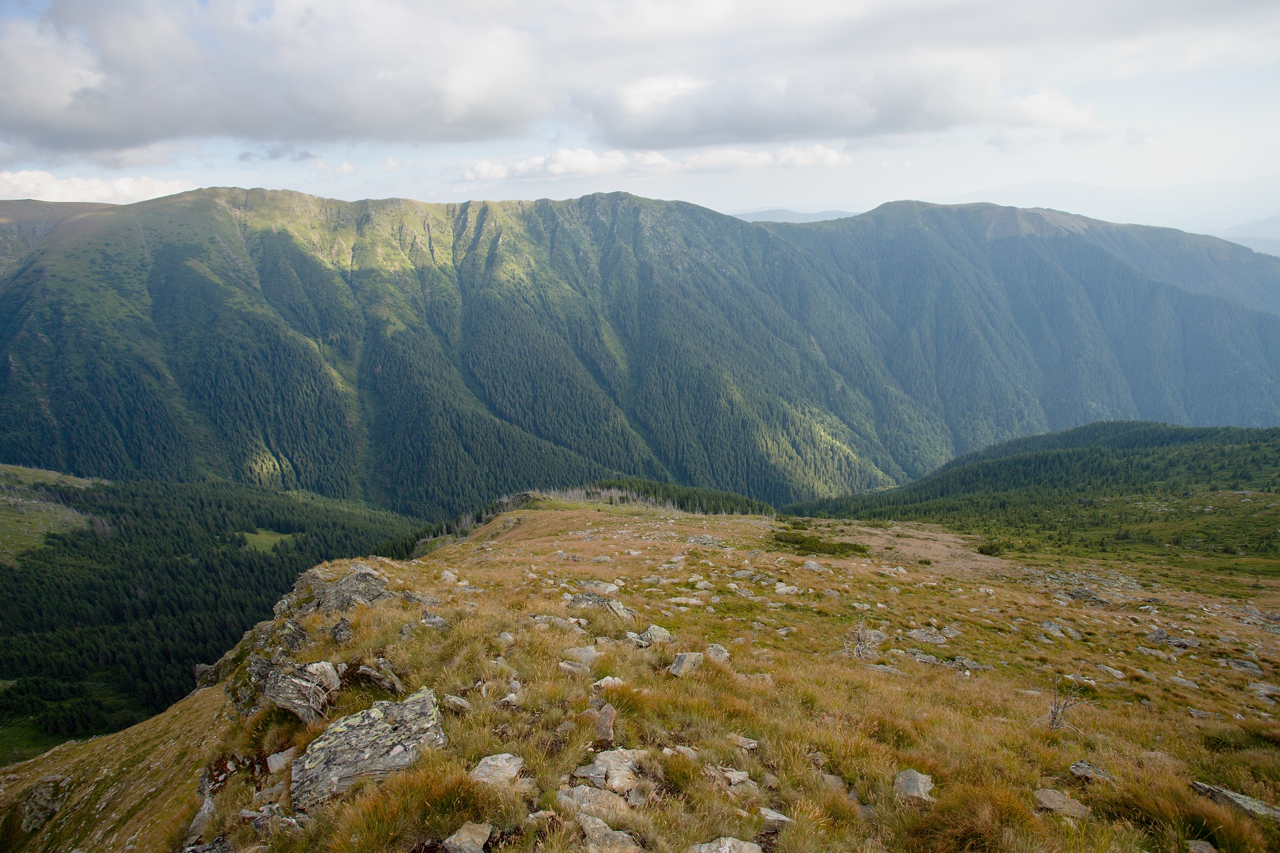 Boia Mică, Munții Făgăraș, Romania Canon EOS 6D mark II, Canon 17-40 mm, 17 mm, f8, 1/100, ISO 250, 10. august 2019
